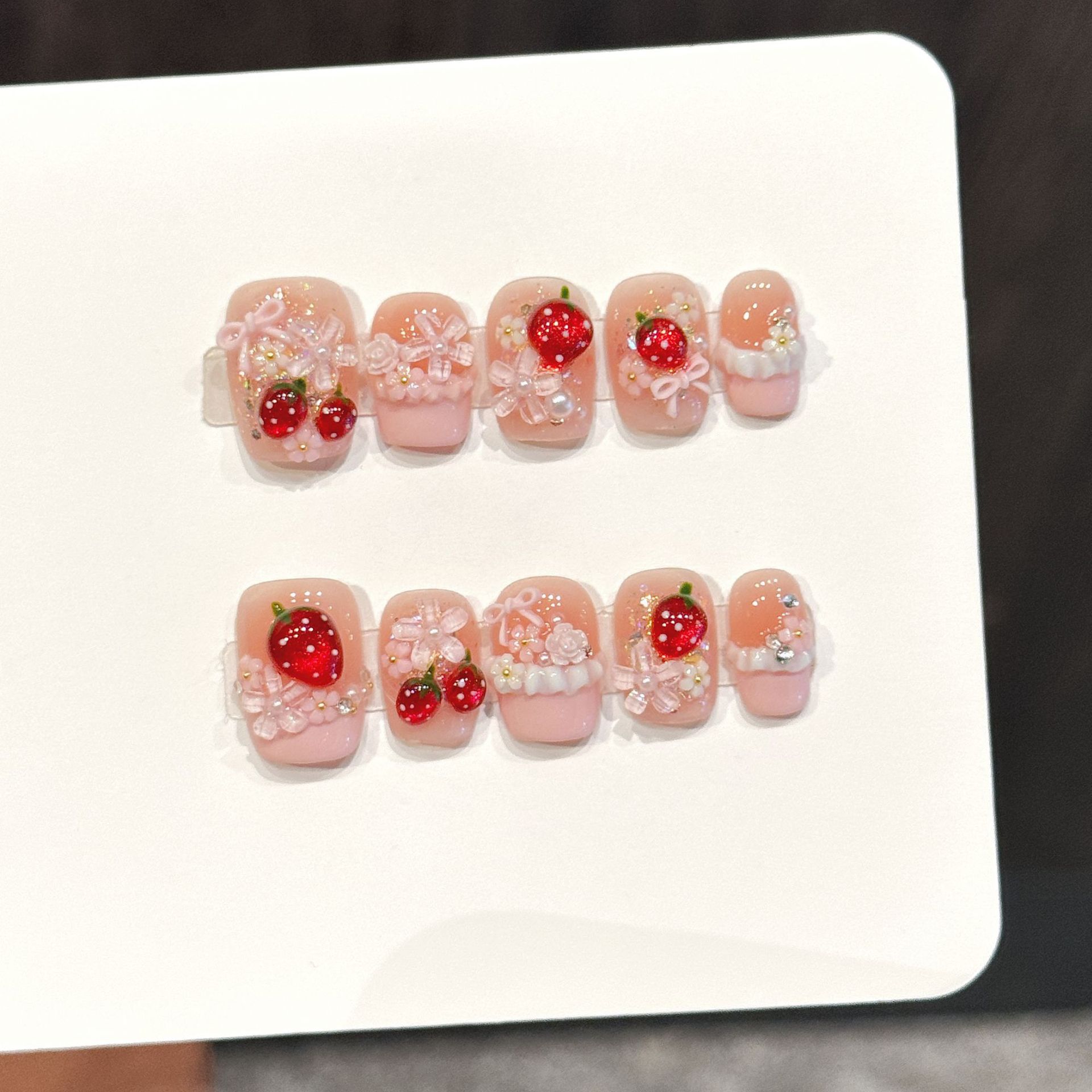 Resin Art Flowers - 10pcs Cute Red Strawberry Press On