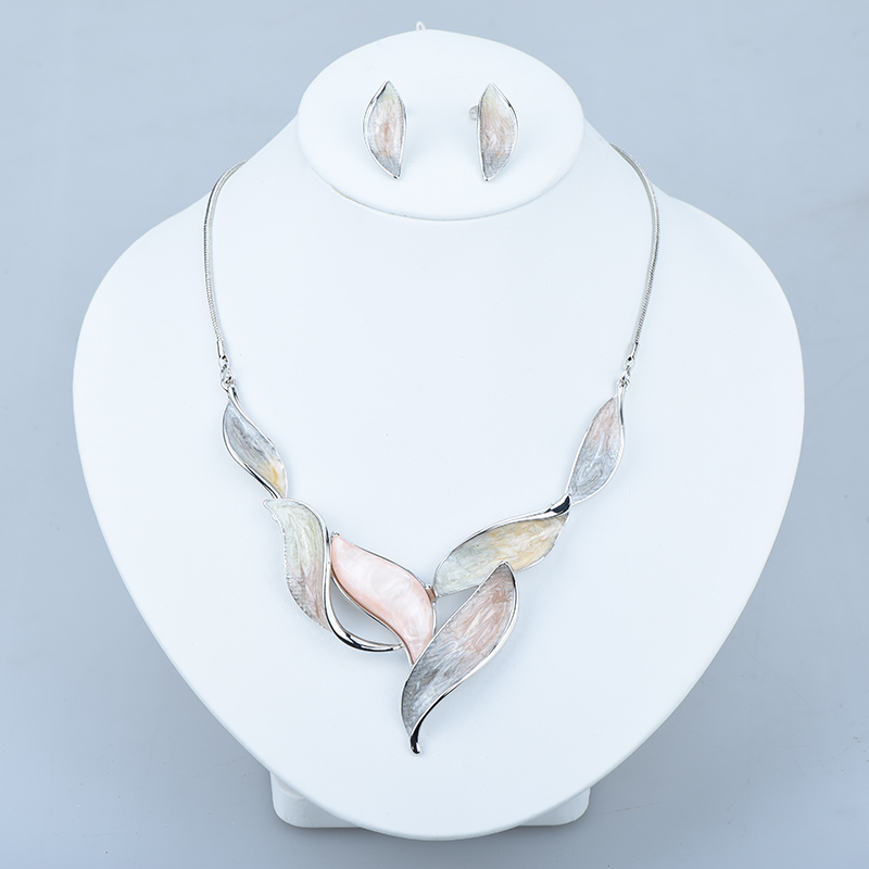 ICEYY New Design Fashion Art P - Resin Art Earrings Design 评论和价格